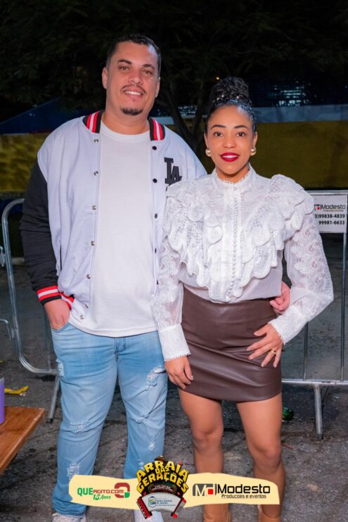 Júlio Nascimento encerra o Arraiá das Gerações com chave de ouro em Santo Antônio do Jacinto-MG 170