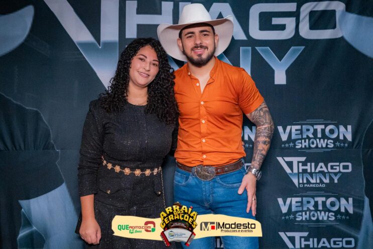 Júlio Nascimento encerra o Arraiá das Gerações com chave de ouro em Santo Antônio do Jacinto-MG 258