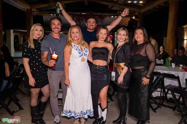 Amigos preparam festa surpresa para Edlene Trancoso em noite inesquecível 135
