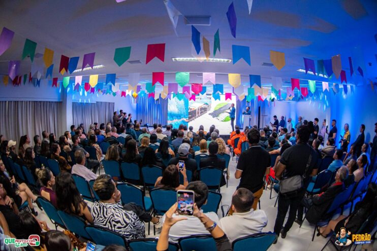 Prefeitura de Eunápolis anuncia atrações e megaestrutura do Pedrão 2025 em coletiva de imprensa 81