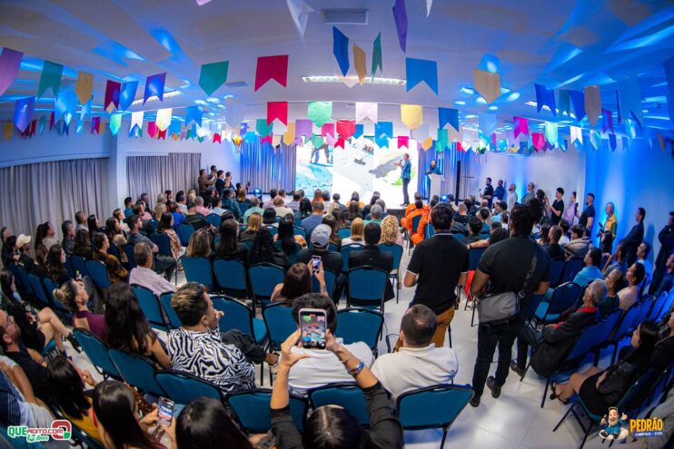 Prefeitura de Eunápolis anuncia atrações e megaestrutura do Pedrão 2025 em coletiva de imprensa 82