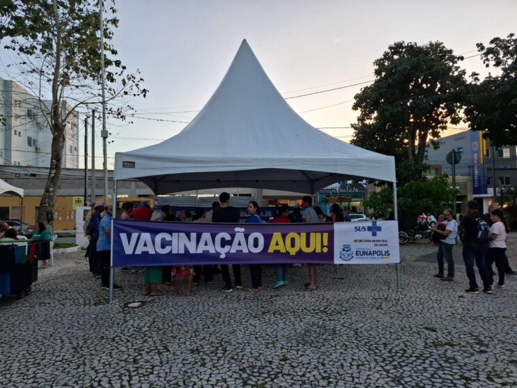 Arraiá da Vacinação contra a gripe foi sucesso em Eunápolis 9