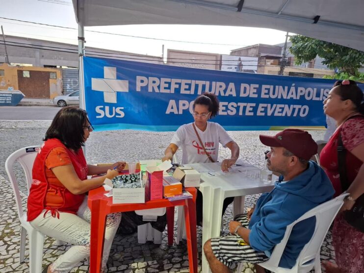 Arraiá da Vacinação contra a gripe foi sucesso em Eunápolis 11