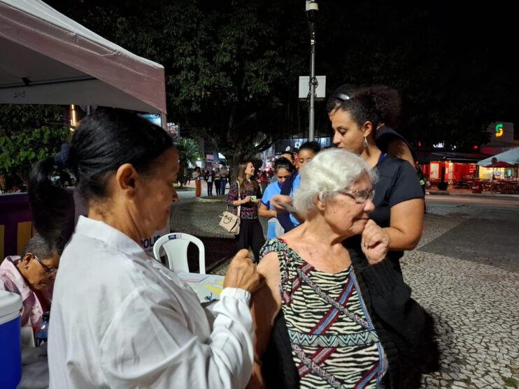 Arraiá da Vacinação contra a gripe foi sucesso em Eunápolis 18