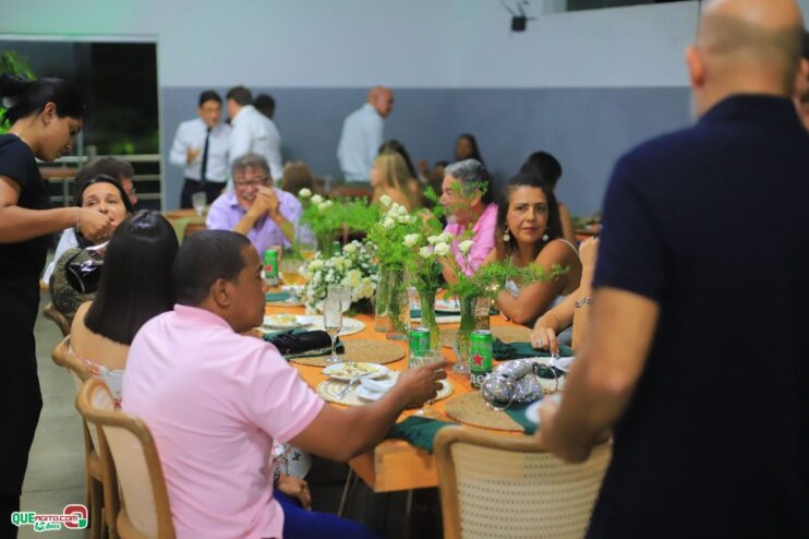 Loja Maçônica O Esquadro celebra iniciação de novos irmãos em noite inesquecível 35