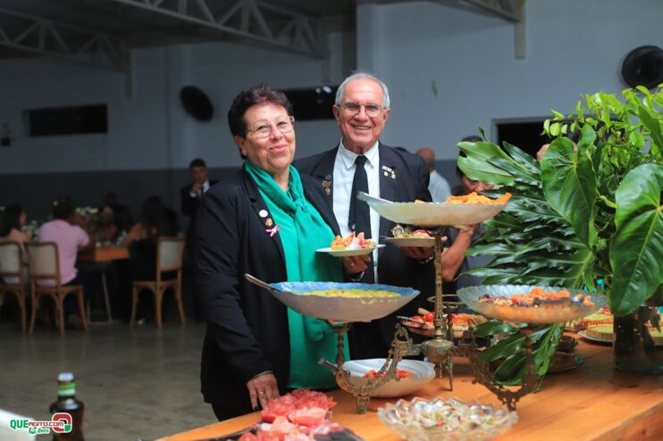 Loja Maçônica O Esquadro celebra iniciação de novos irmãos em noite inesquecível 36