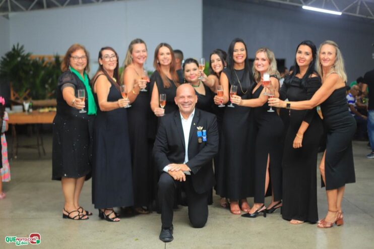 Loja Maçônica O Esquadro celebra iniciação de novos irmãos em noite inesquecível 61