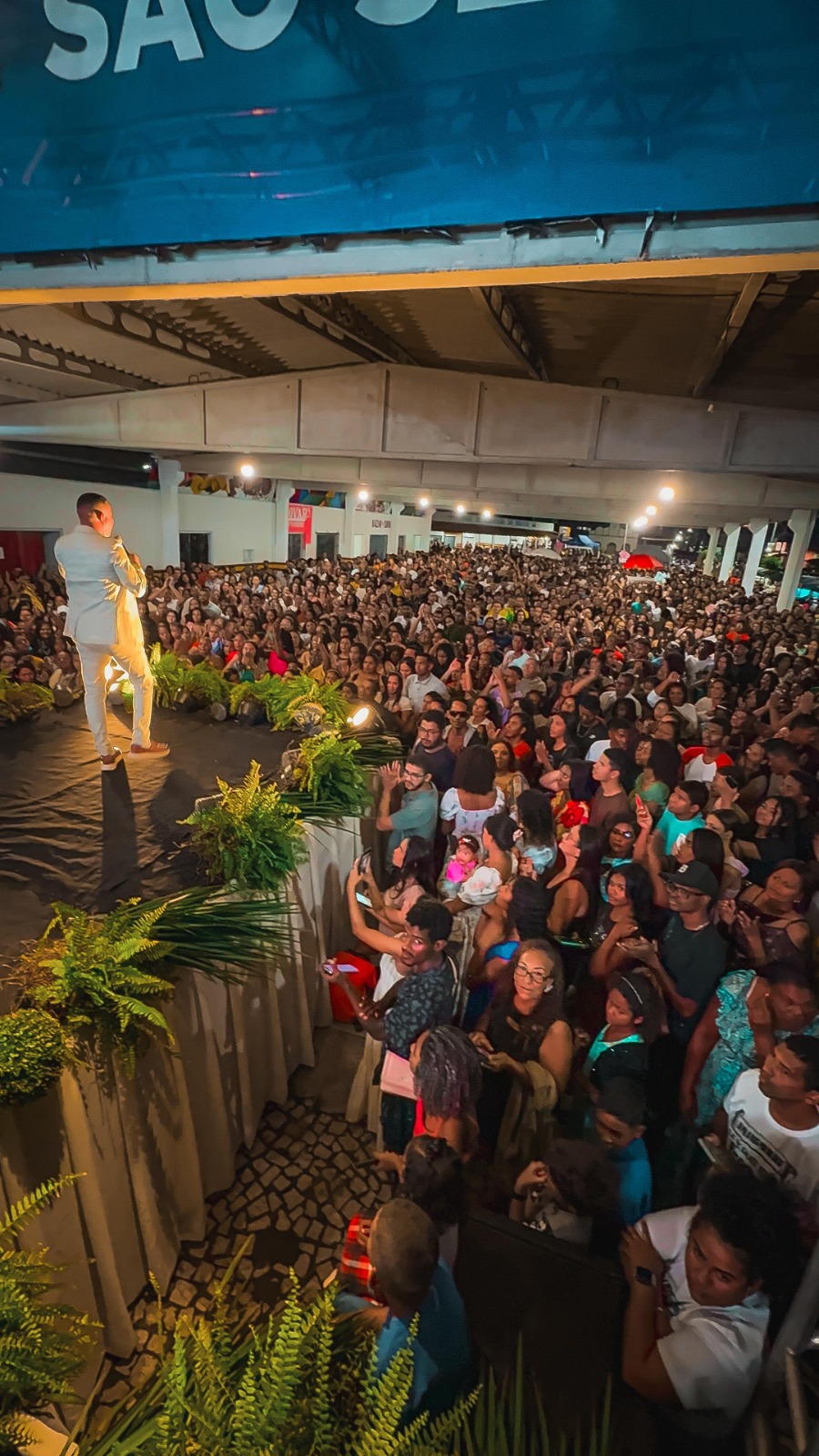 Anderson Freire sacode multidão histórica no Conecta Prado 5
