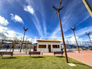 Prefeitura de Porto Seguro entrega nova praça para a comunidade da Vila Parracho 1