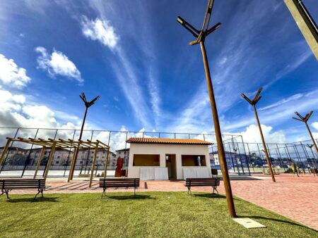 Prefeitura de Porto Seguro entrega nova praça para a comunidade da Vila Parracho 9