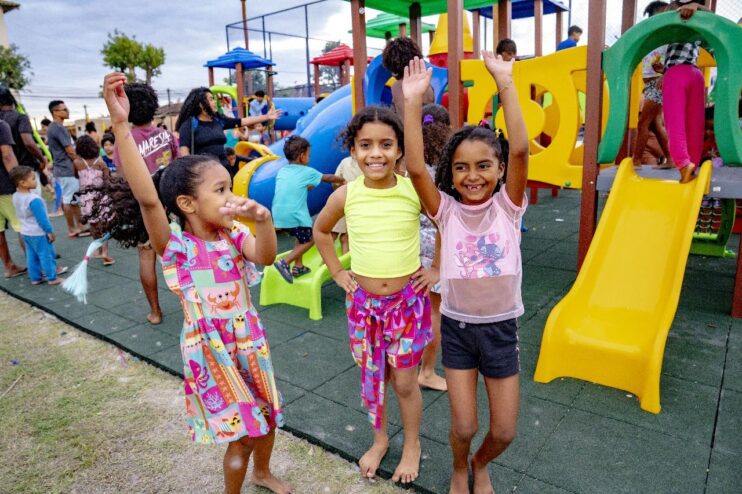 Vila Parracho comemora com festa e muita alegria a inauguração da nova praça 28