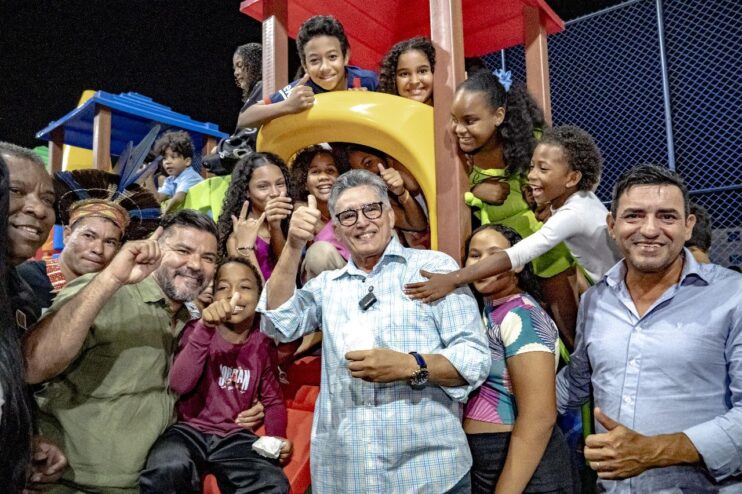 Vila Parracho comemora com festa e muita alegria a inauguração da nova praça 16