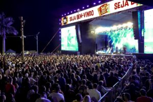 São João de Porto Seguro: multidão lota Passarela da Cultura 1