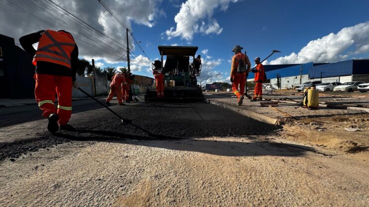 354e5970-3773-4fa2-bbae-71b2a9c97ef0 Prefeitura de Eunápolis avança com frentes de pavimentação e obras de mobilidade em diversos bairros 17