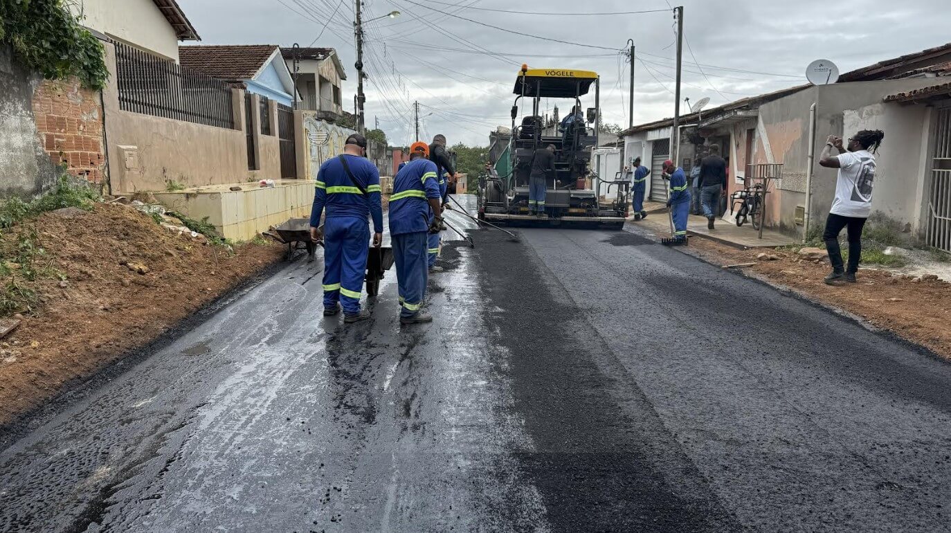 Obras de pavimentação avançam no Santa Lúcia 6