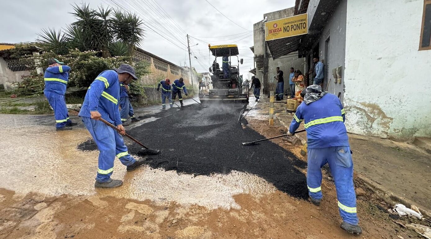Obras de pavimentação avançam no Santa Lúcia 5