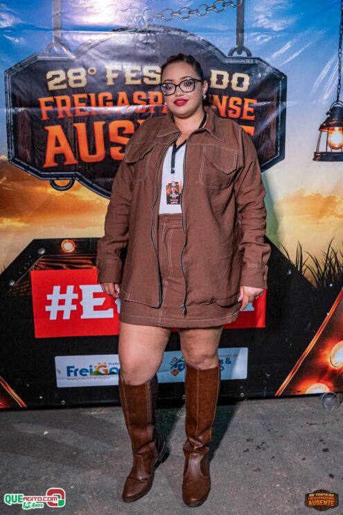 Michel Teló leva público ao delírio na terceira noite da 28ª Festa do Freigasparense Ausente 29