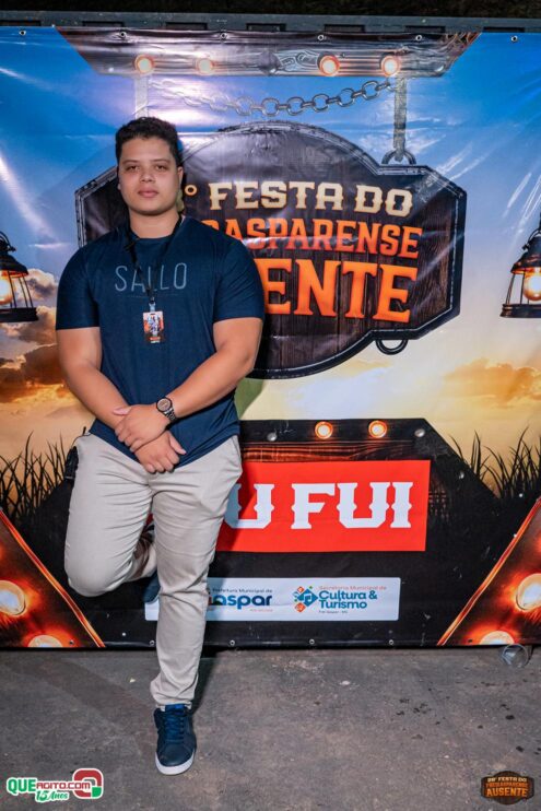 Michel Teló leva público ao delírio na terceira noite da 28ª Festa do Freigasparense Ausente 33