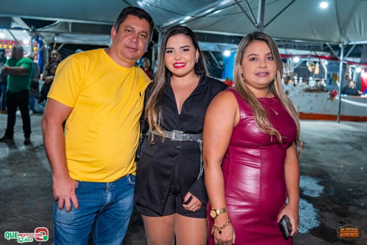 Michel Teló leva público ao delírio na terceira noite da 28ª Festa do Freigasparense Ausente 49