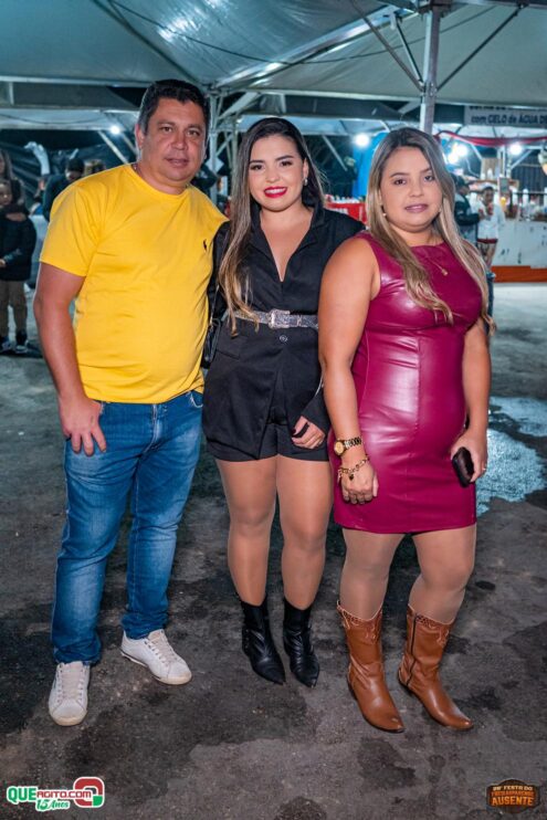 Michel Teló leva público ao delírio na terceira noite da 28ª Festa do Freigasparense Ausente 50