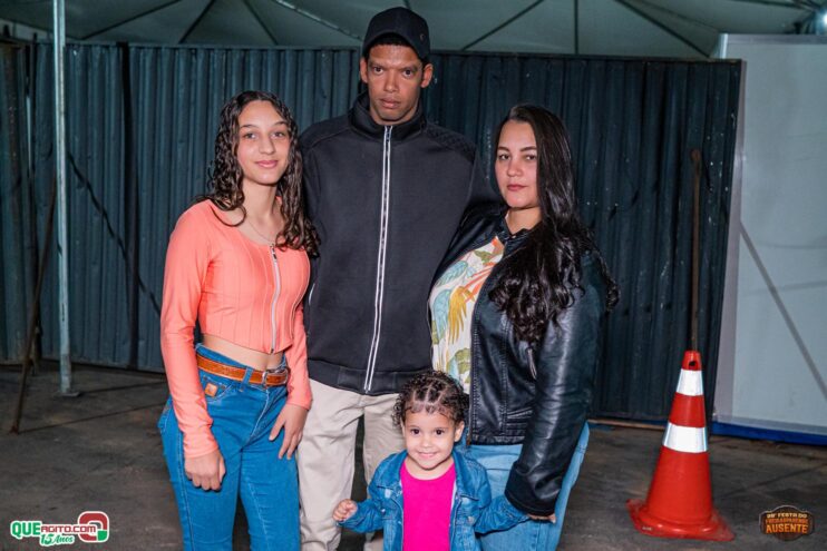 Michel Teló leva público ao delírio na terceira noite da 28ª Festa do Freigasparense Ausente 58