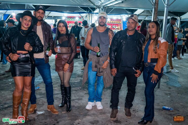 Michel Teló leva público ao delírio na terceira noite da 28ª Festa do Freigasparense Ausente 63