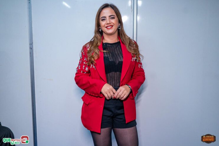 Michel Teló leva público ao delírio na terceira noite da 28ª Festa do Freigasparense Ausente 99