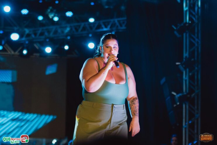 Michel Teló leva público ao delírio na terceira noite da 28ª Festa do Freigasparense Ausente 131