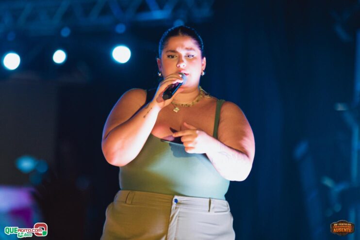 Michel Teló leva público ao delírio na terceira noite da 28ª Festa do Freigasparense Ausente 132