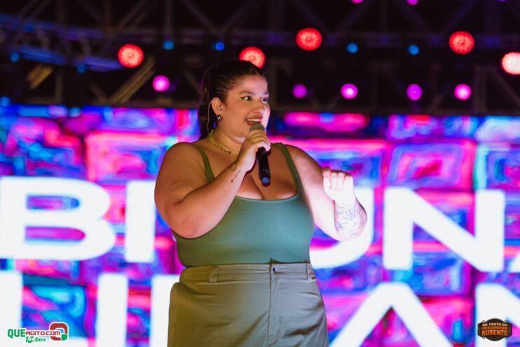 Michel Teló leva público ao delírio na terceira noite da 28ª Festa do Freigasparense Ausente 135