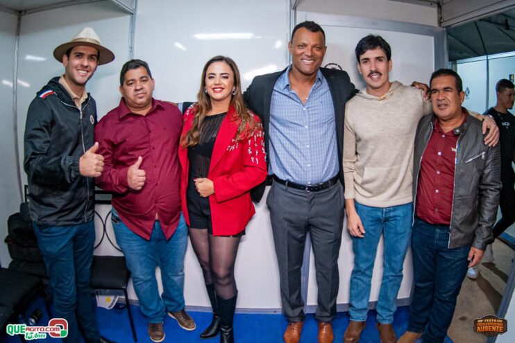 Michel Teló leva público ao delírio na terceira noite da 28ª Festa do Freigasparense Ausente 148