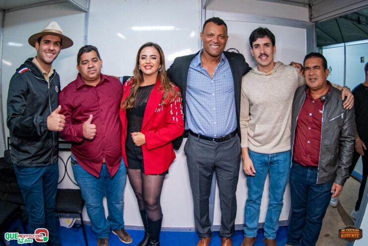 Michel Teló leva público ao delírio na terceira noite da 28ª Festa do Freigasparense Ausente 150