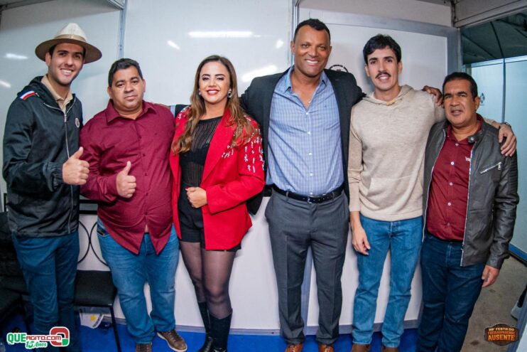 Michel Teló leva público ao delírio na terceira noite da 28ª Festa do Freigasparense Ausente 151