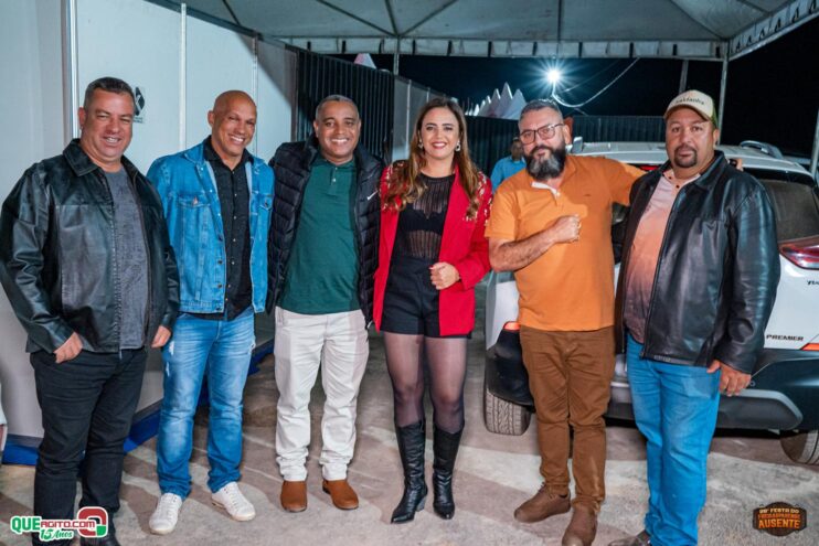 Michel Teló leva público ao delírio na terceira noite da 28ª Festa do Freigasparense Ausente 169