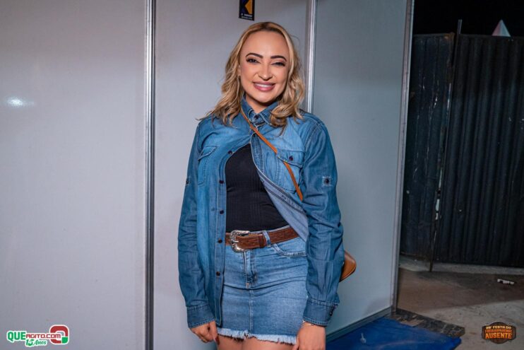 Michel Teló leva público ao delírio na terceira noite da 28ª Festa do Freigasparense Ausente 171