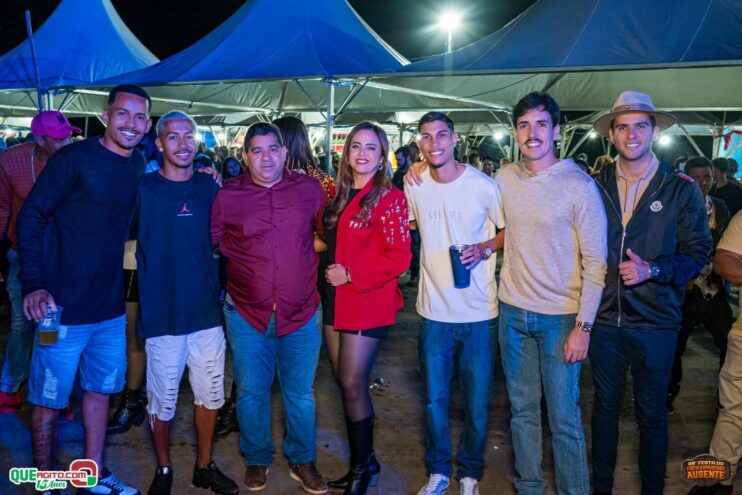 Michel Teló leva público ao delírio na terceira noite da 28ª Festa do Freigasparense Ausente 177