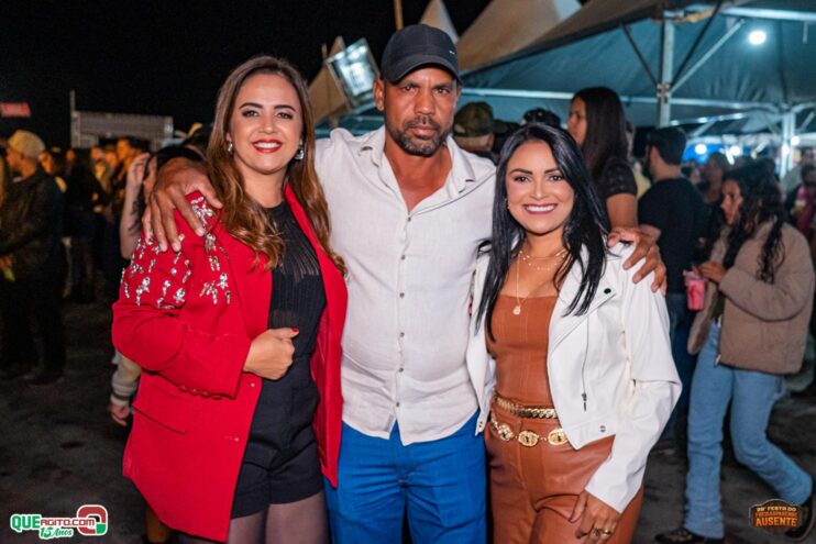 Michel Teló leva público ao delírio na terceira noite da 28ª Festa do Freigasparense Ausente 192