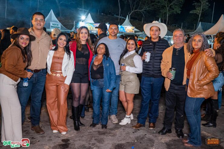 Michel Teló leva público ao delírio na terceira noite da 28ª Festa do Freigasparense Ausente 194