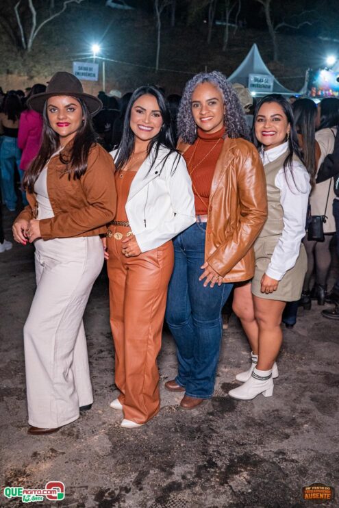 Michel Teló leva público ao delírio na terceira noite da 28ª Festa do Freigasparense Ausente 197