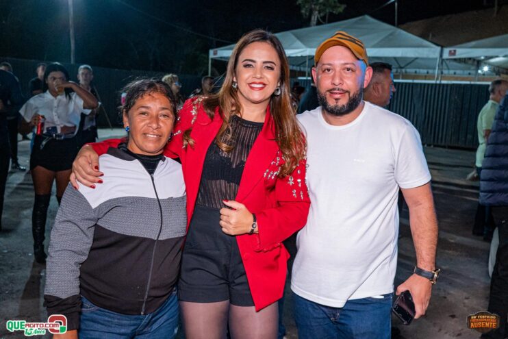 Michel Teló leva público ao delírio na terceira noite da 28ª Festa do Freigasparense Ausente 200