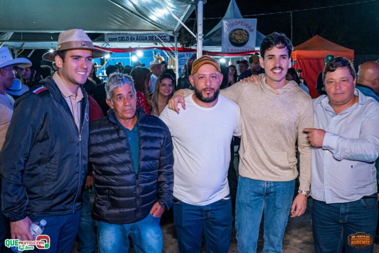 Michel Teló leva público ao delírio na terceira noite da 28ª Festa do Freigasparense Ausente 207
