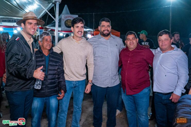 Michel Teló leva público ao delírio na terceira noite da 28ª Festa do Freigasparense Ausente 213