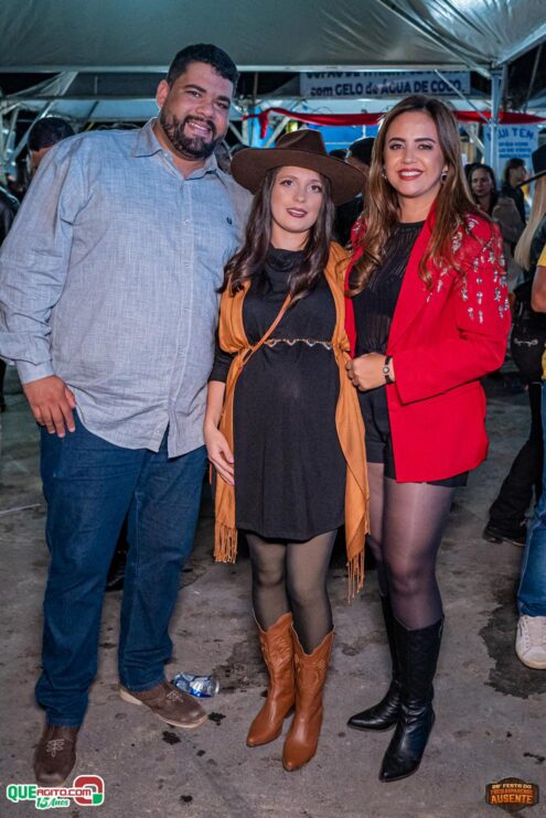 Michel Teló leva público ao delírio na terceira noite da 28ª Festa do Freigasparense Ausente 219