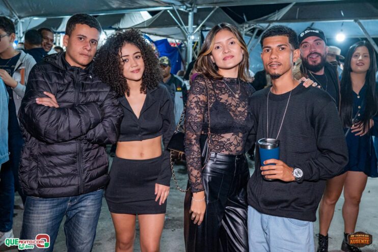 Michel Teló leva público ao delírio na terceira noite da 28ª Festa do Freigasparense Ausente 235