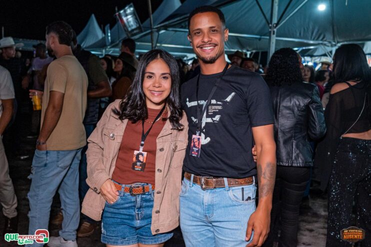 Michel Teló leva público ao delírio na terceira noite da 28ª Festa do Freigasparense Ausente 242