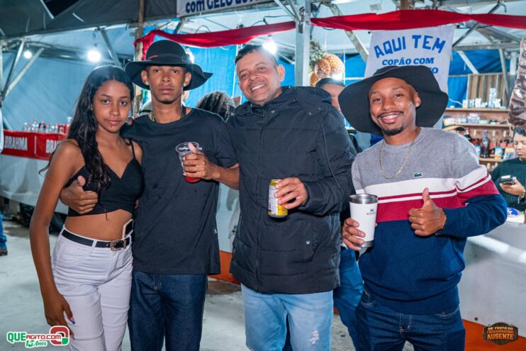 Michel Teló leva público ao delírio na terceira noite da 28ª Festa do Freigasparense Ausente 244