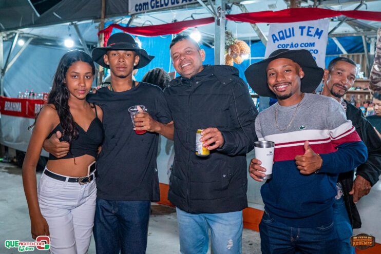 Michel Teló leva público ao delírio na terceira noite da 28ª Festa do Freigasparense Ausente 245