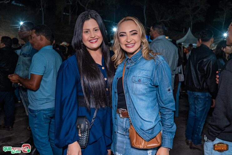 Michel Teló leva público ao delírio na terceira noite da 28ª Festa do Freigasparense Ausente 246