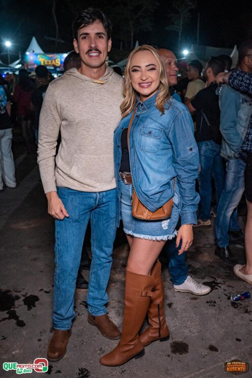 Michel Teló leva público ao delírio na terceira noite da 28ª Festa do Freigasparense Ausente 250