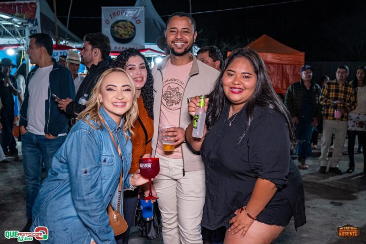 Michel Teló leva público ao delírio na terceira noite da 28ª Festa do Freigasparense Ausente 252